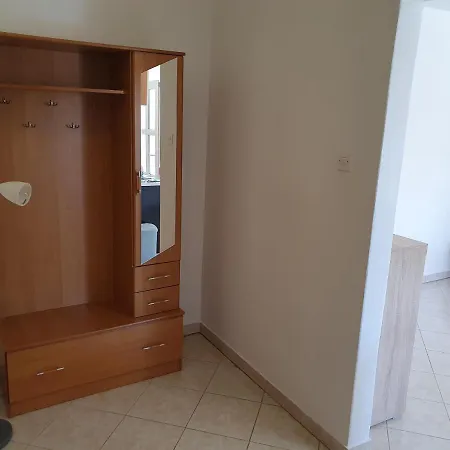 Apartman Sansa *