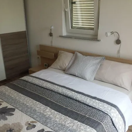 Sansa Apartman Banjole