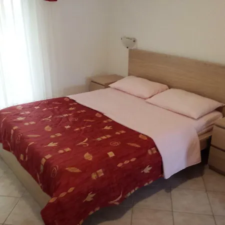 Apartman Sansa *